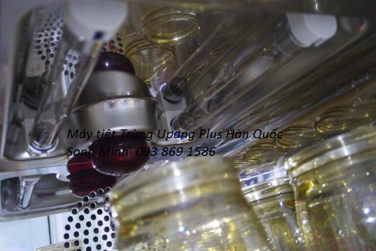 máy tiệt trùng bình sữa 
