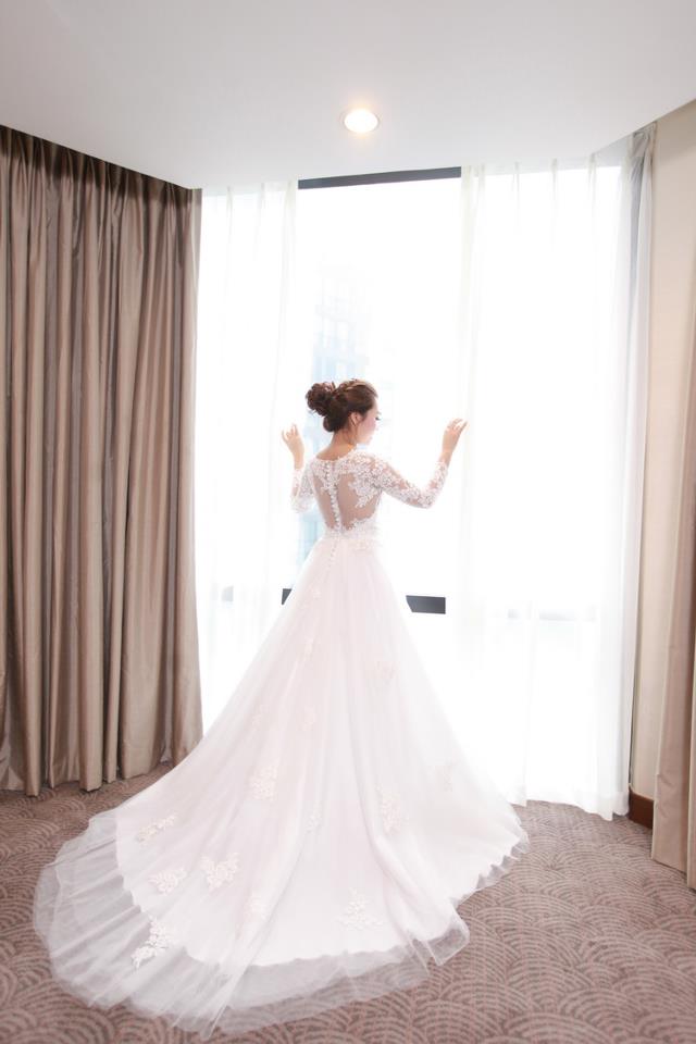May Váy Cưới đẹp TPHCM  Công Chuyển Bridal 
