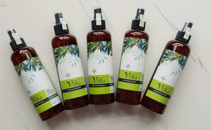 Xịt khoáng review Viba cho nữ phun sương chai 250ml