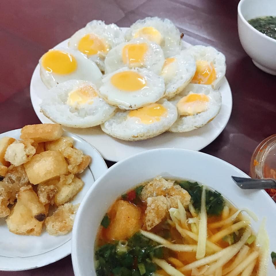 Kinh doanh đồ ăn vặt vỉa hè nên bán gì để mang đến lợi nhuận cao?