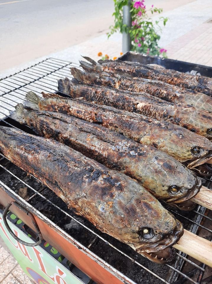 Kinh doanh đồ ăn vặt vỉa hè nên bán gì để mang đến lợi nhuận cao?