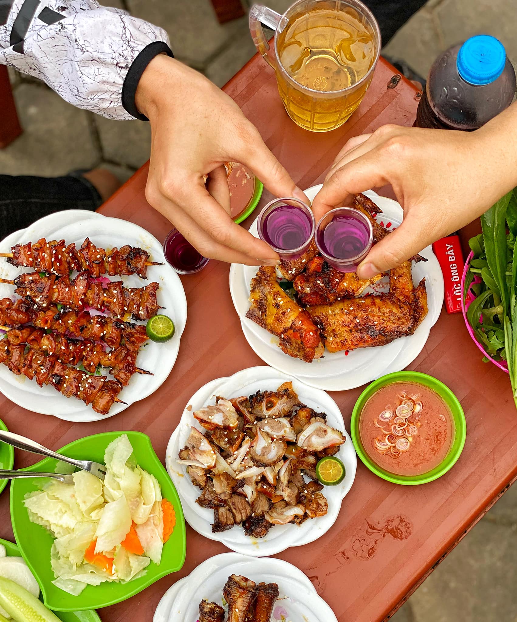 Kinh doanh đồ ăn vặt vỉa hè nên bán gì để mang đến lợi nhuận cao?